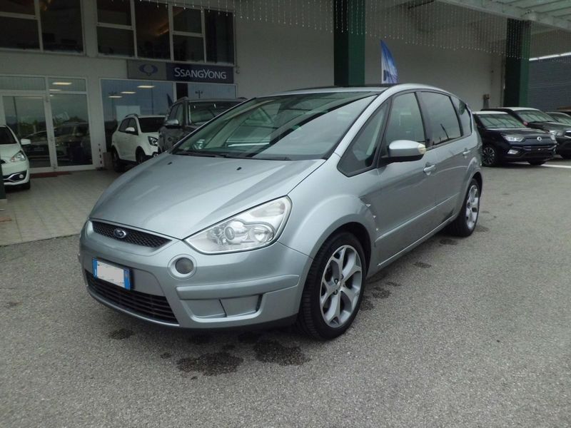 Ford S-Max  S-Max 2.0 TDCi 140CV Titanium