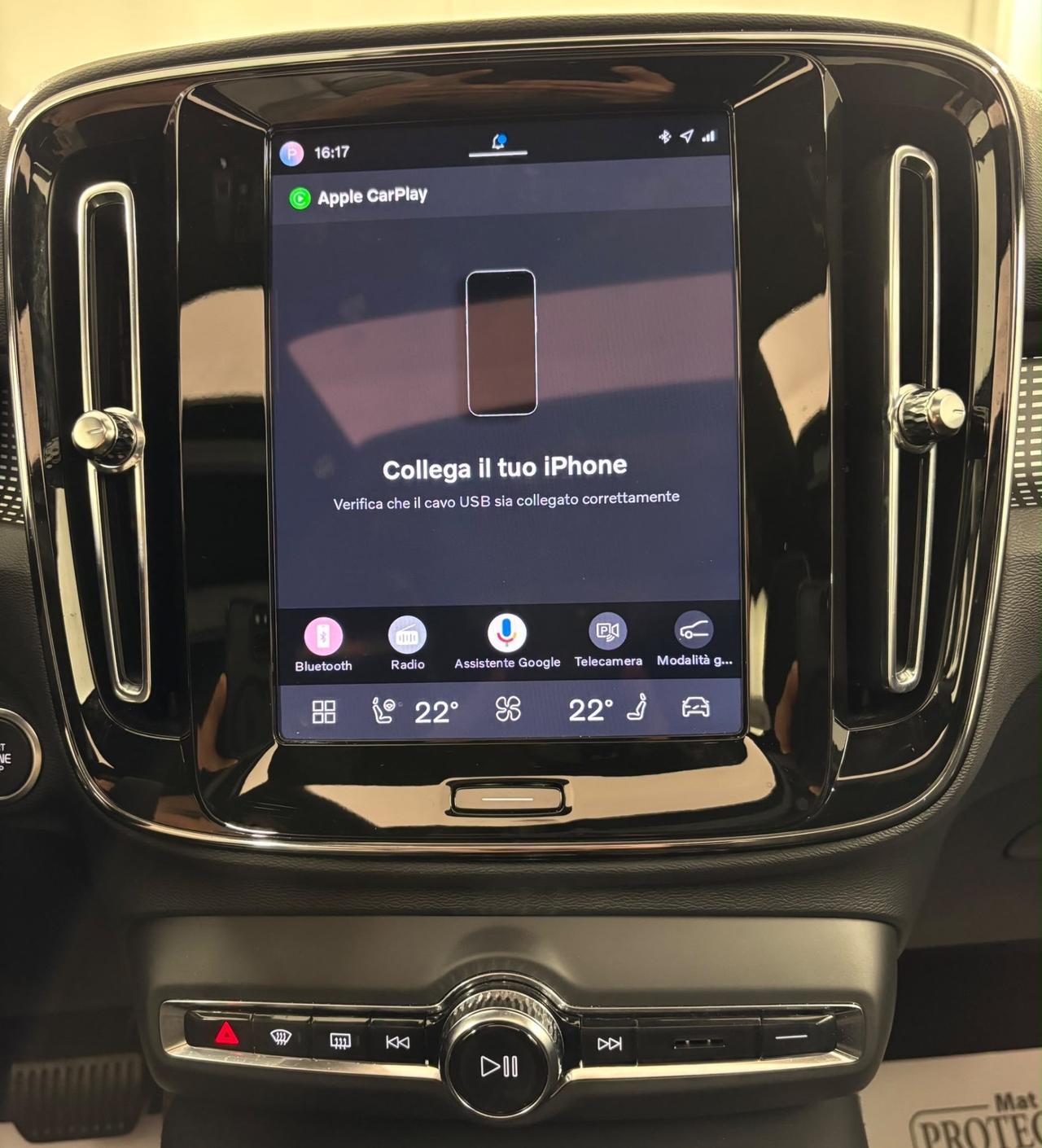 Volvo XC40 B3 automatico Ultimate Dark