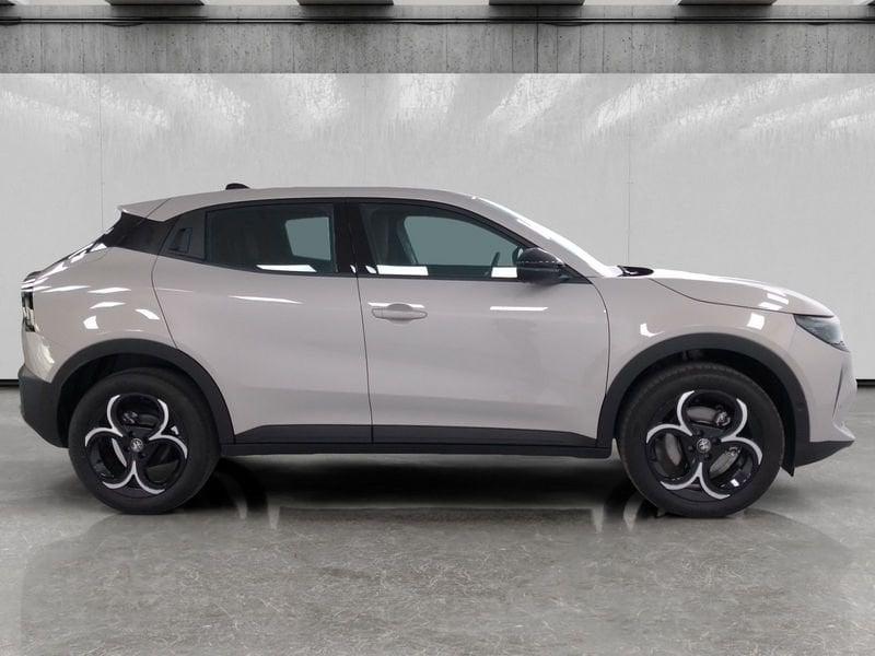 Alfa Romeo Junior 1.2 ibrida 145cv edct6