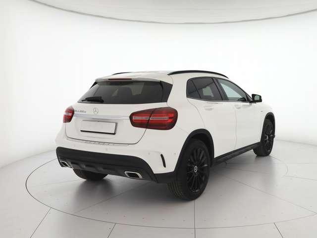 Mercedes-Benz GLA 200 200 d night edition auto