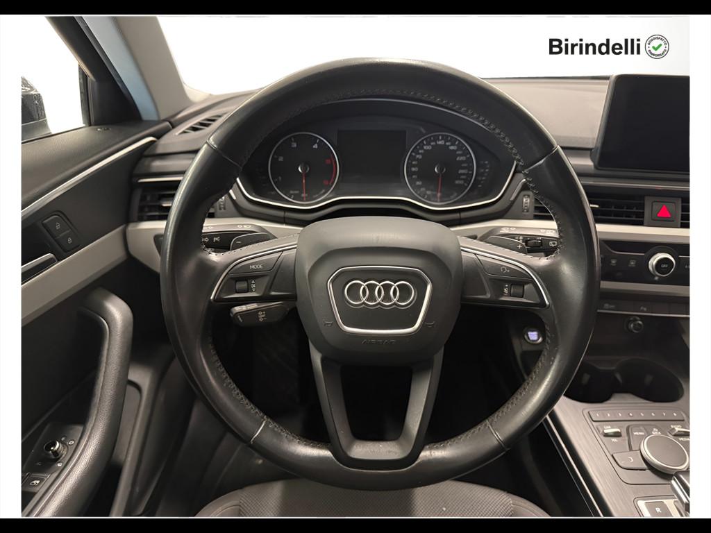 AUDI A4 5ª serie - A4 Avant 2.0 TDI 150 CV S tronic Design