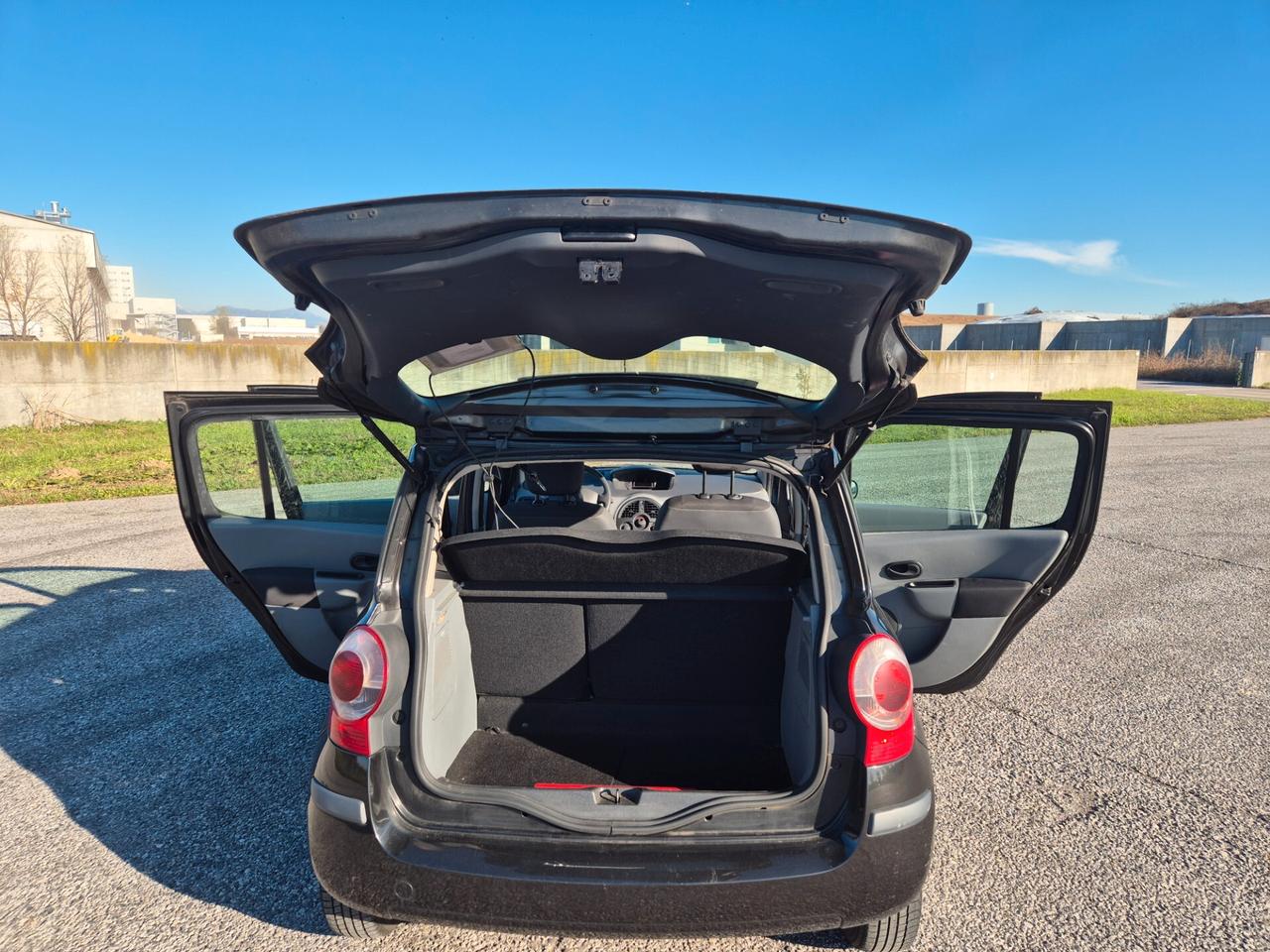 Renault Modus 1.2 16V Saint Tropez 75 CV OK NEOPATENTATI