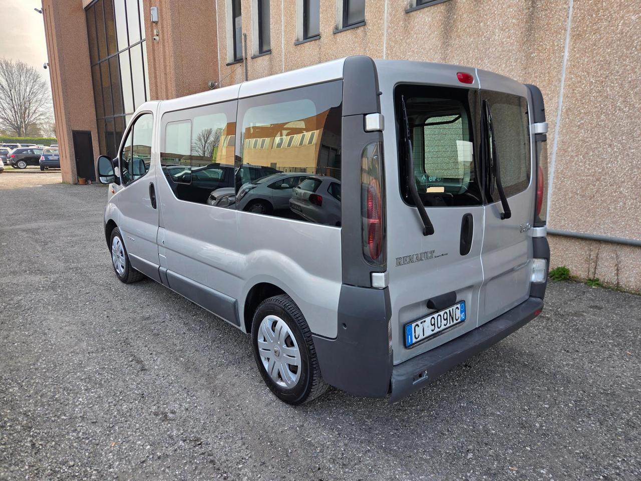 RENAULT Trafic T27 1.9 dci 100cv L1H1 6p.ti N1