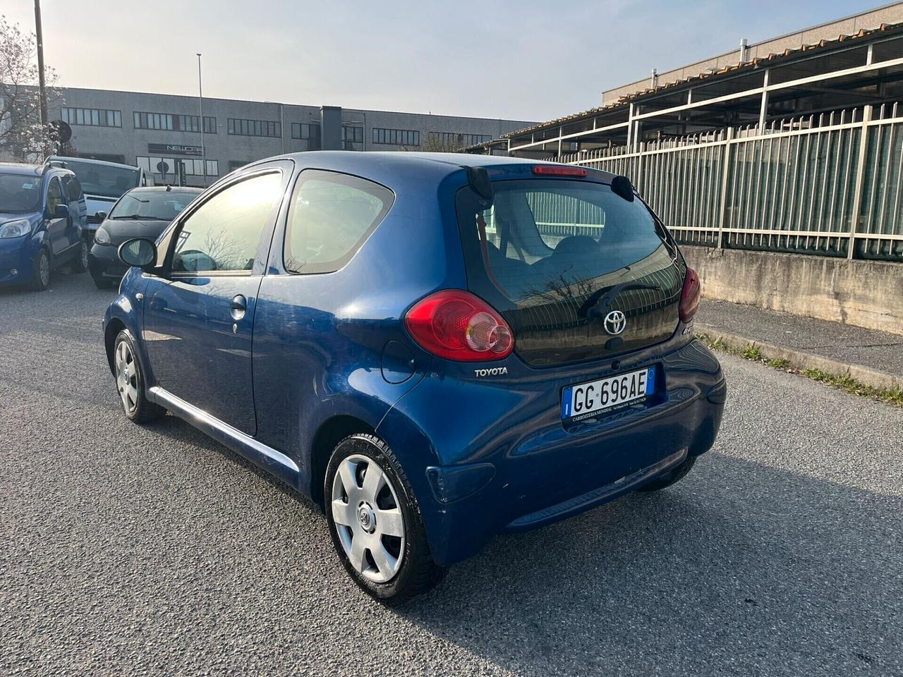 Toyota Aygo 1.0benz CAMBIO AUTOMATICO