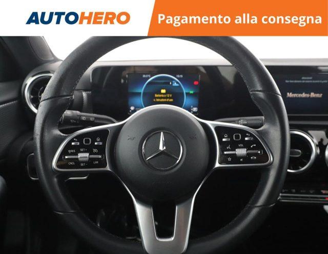 MERCEDES-BENZ A 180 d Automatic Sport