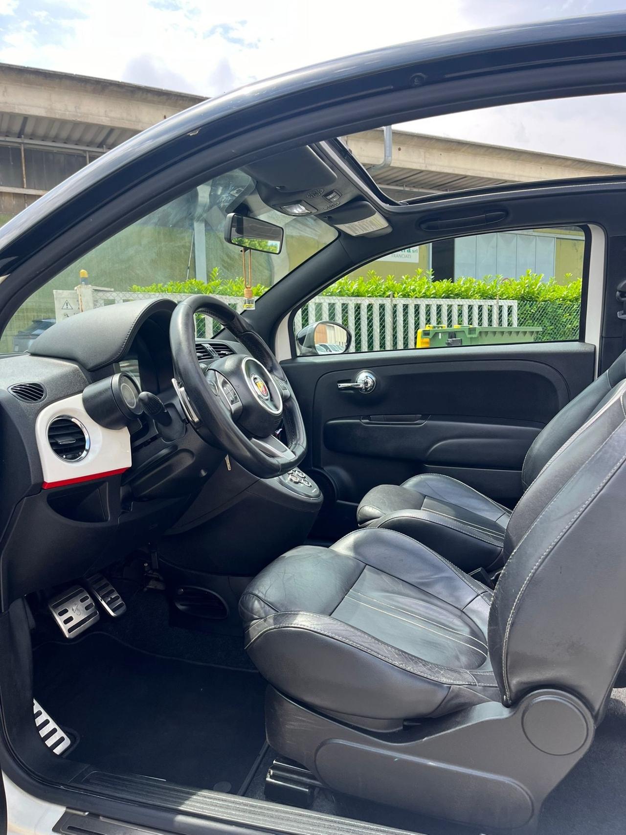 Abarth 500 C 1.4 Turbo T-Jet MTA Bicolore