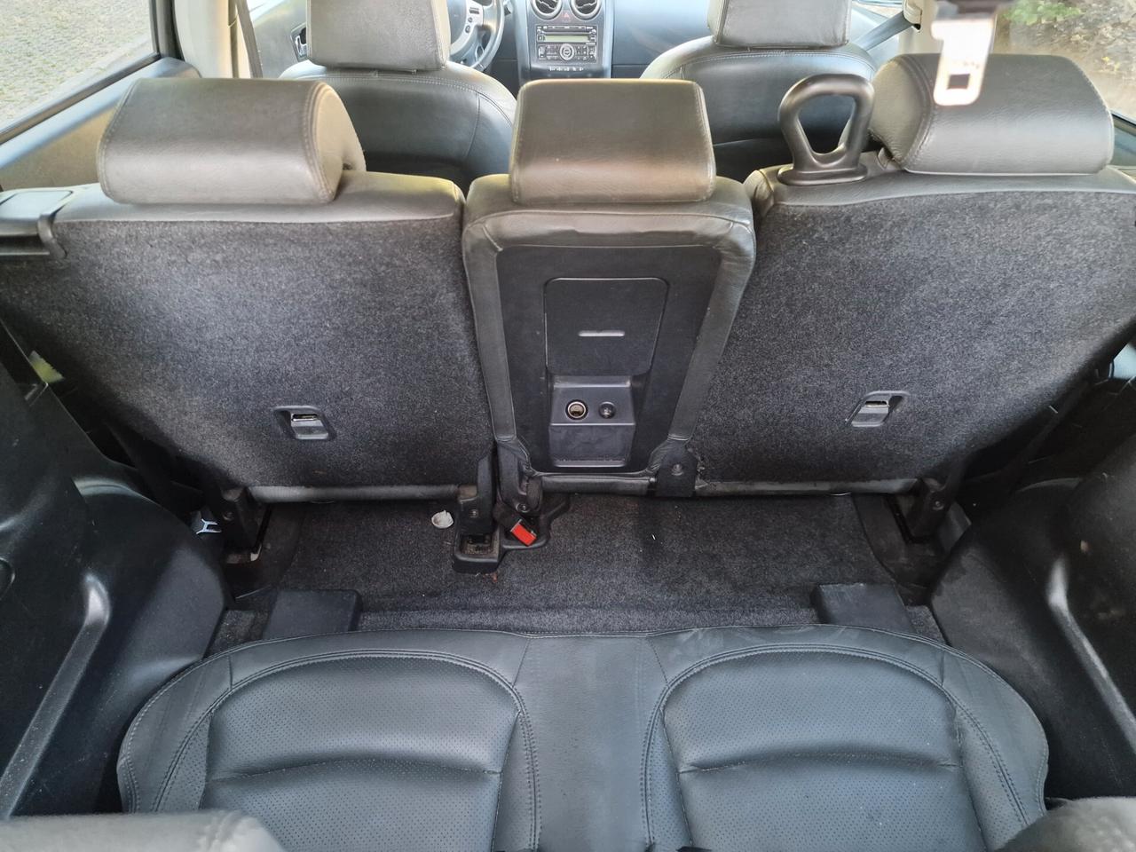 Nissan Qashqai 2.0 dCi DPF 4WD Tekna