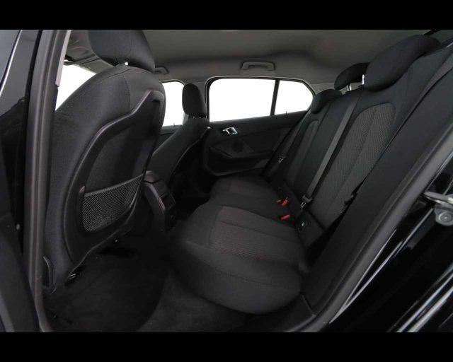 BMW 116 d 5p. Business Advantage