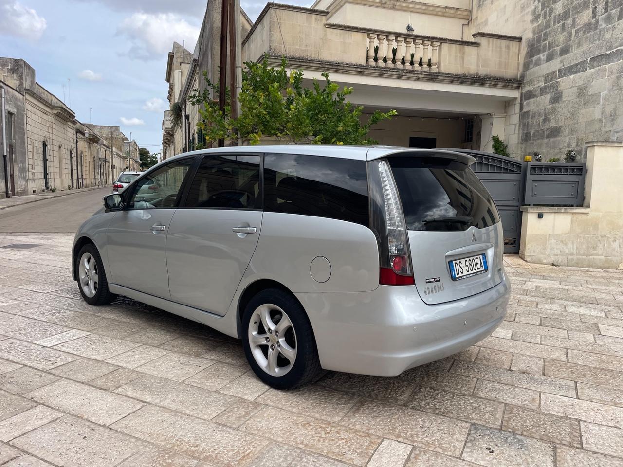 Mitsubishi Grandis 2.0 TDI 7 Posti