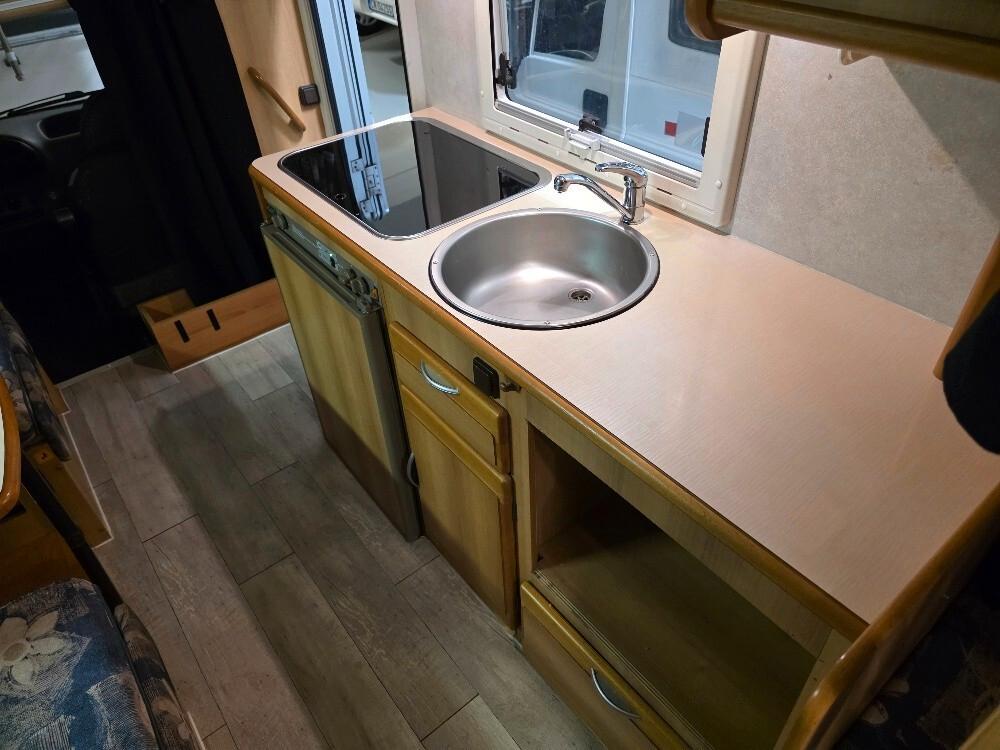 CAMPER RIMOR SUPER BRIG 650