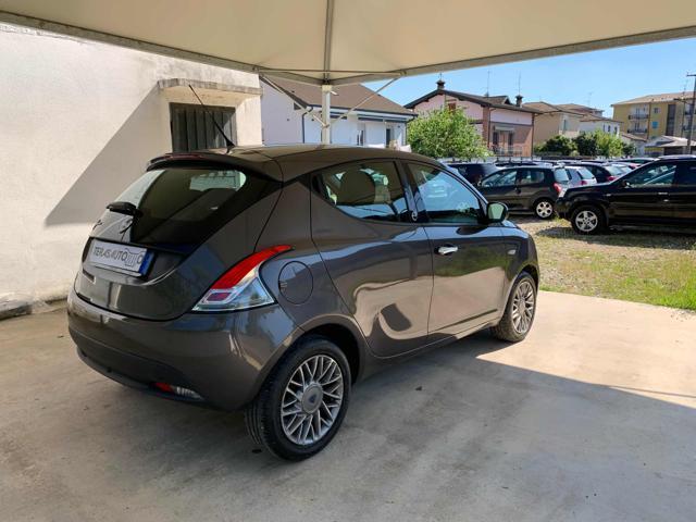LANCIA Ypsilon 1.2 69 CV 5 porte GPL OK 07/2034 OK NEOPATENTATI