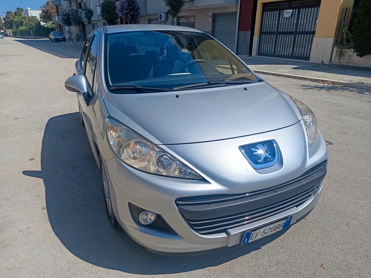 Peugeot 207 1.4 HDi 70CV FAP 5p. XS