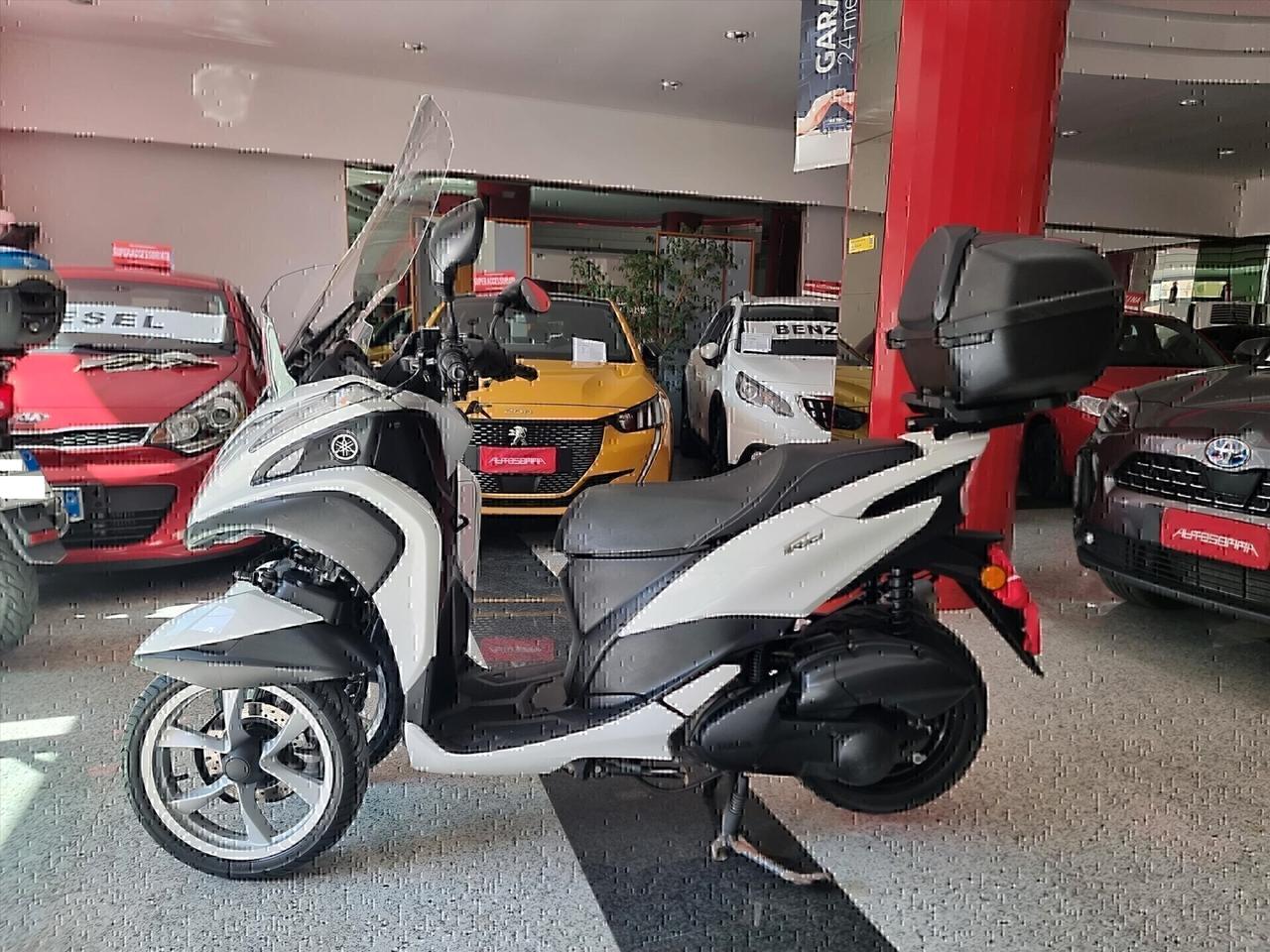 Yamaha Tricity 155 URBAN CITY BALUETTO E PARABREZZA