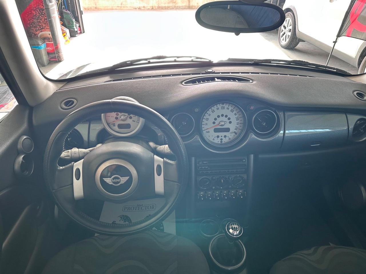 Mini 1.6 16V One de luxe NEOPATENTATI