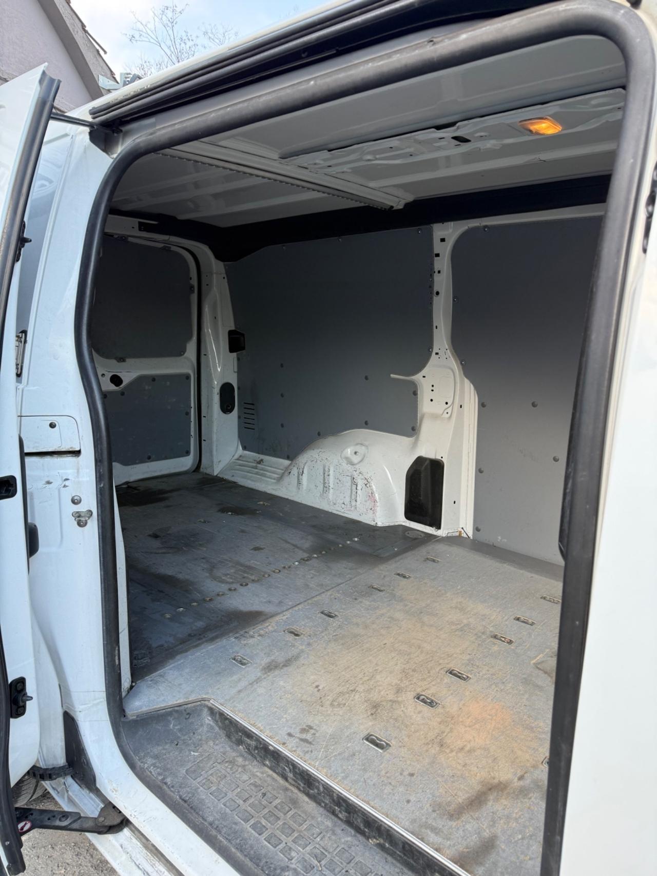 Citroen Jumpy passo lungo