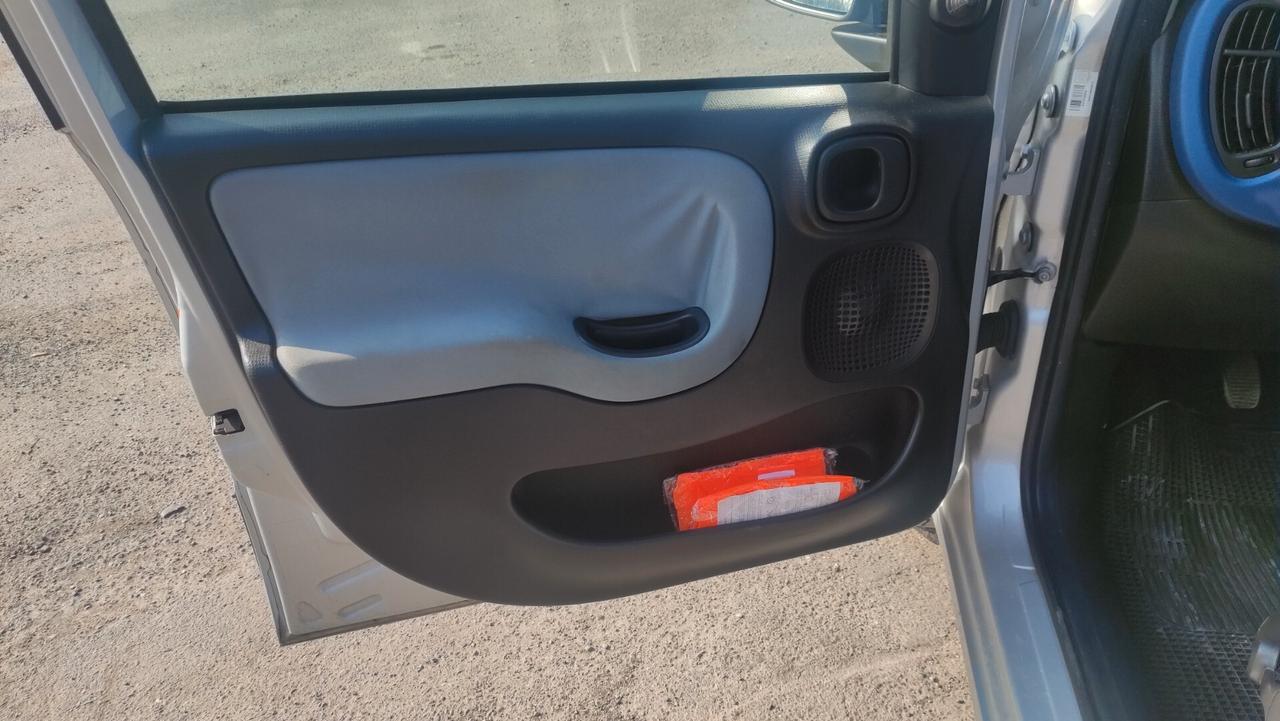Fiat Panda 0.9 TwinAir Turbo Natural Power NEOPATENTATI - 2015