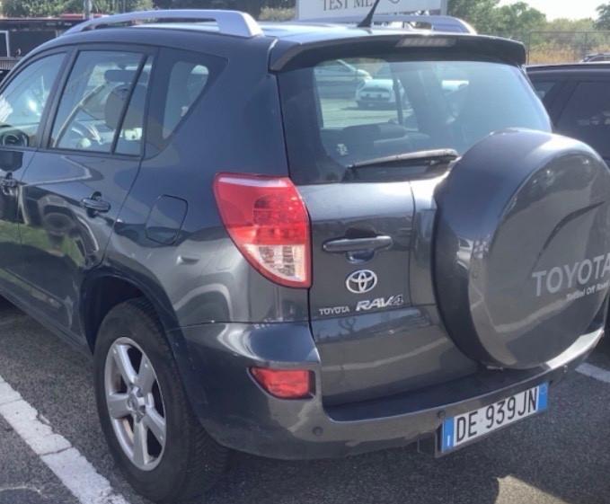 Toyota RAV 4 RAV4 2.2 D-4D 136 CV Luxury