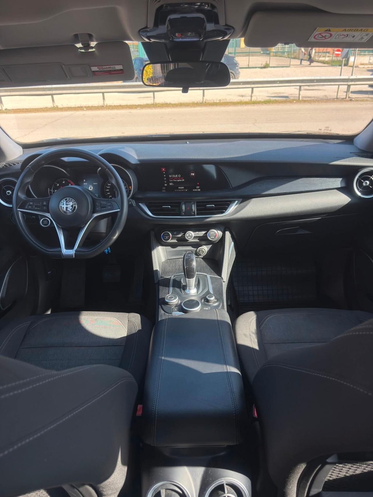 Alfa Romeo Stelvio 2.2 Turbodiesel 190 CV AT8 RWD Business