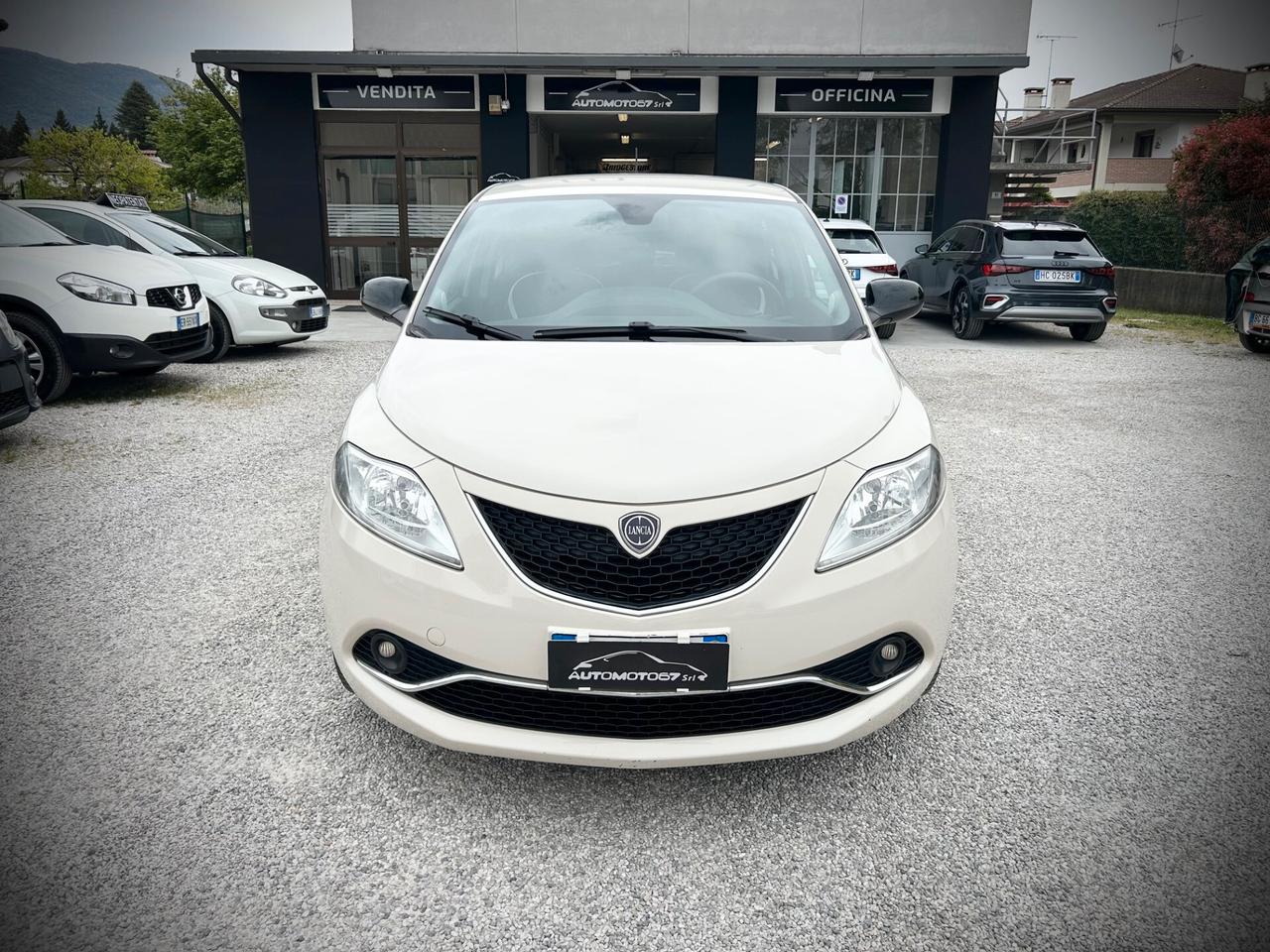 Lancia Ypsilon 1.2 GPL Ecochic Gold-UNIPROPRIETARIO