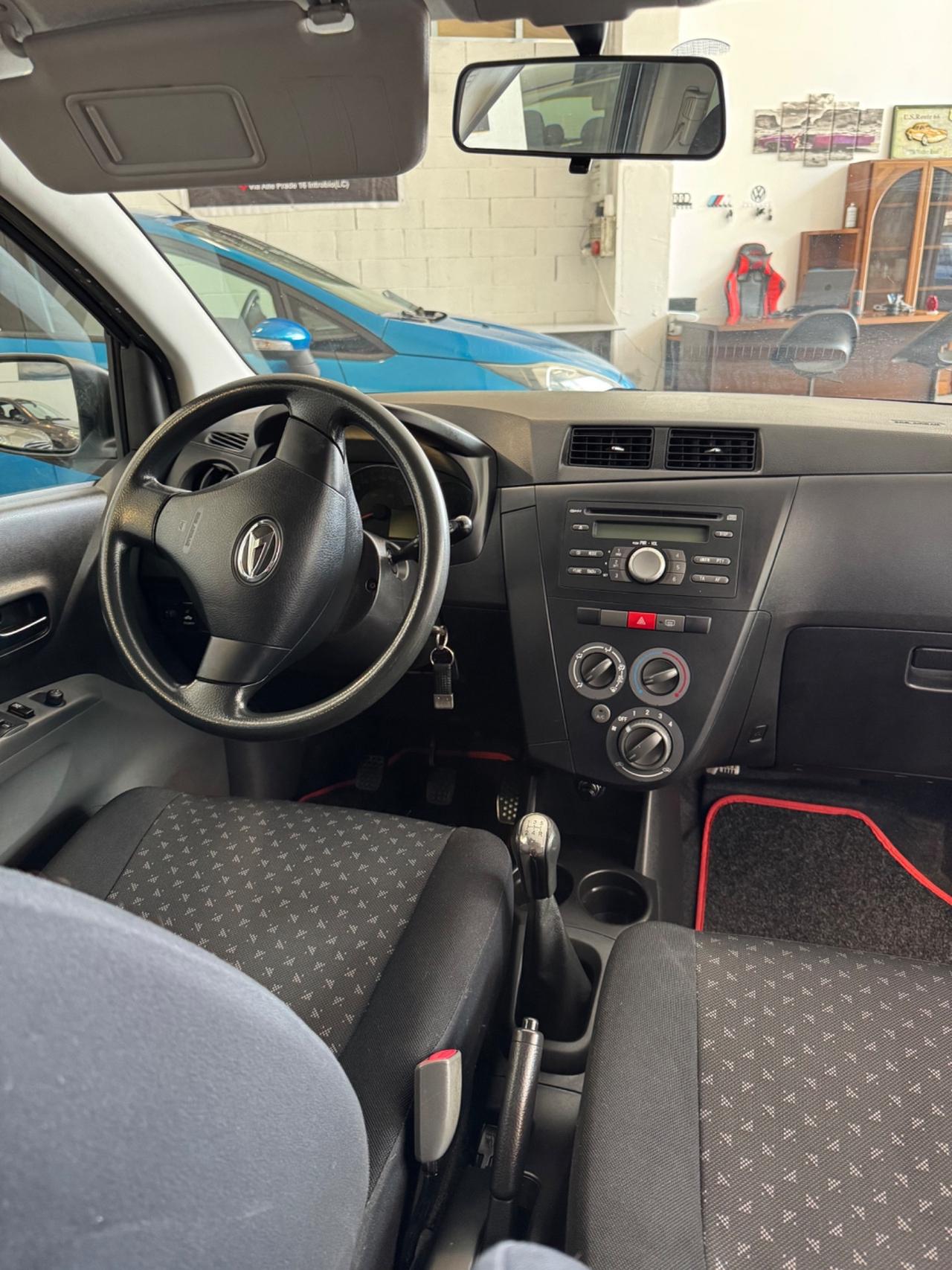 Daihatsu Cuore 1.0 12V Taka