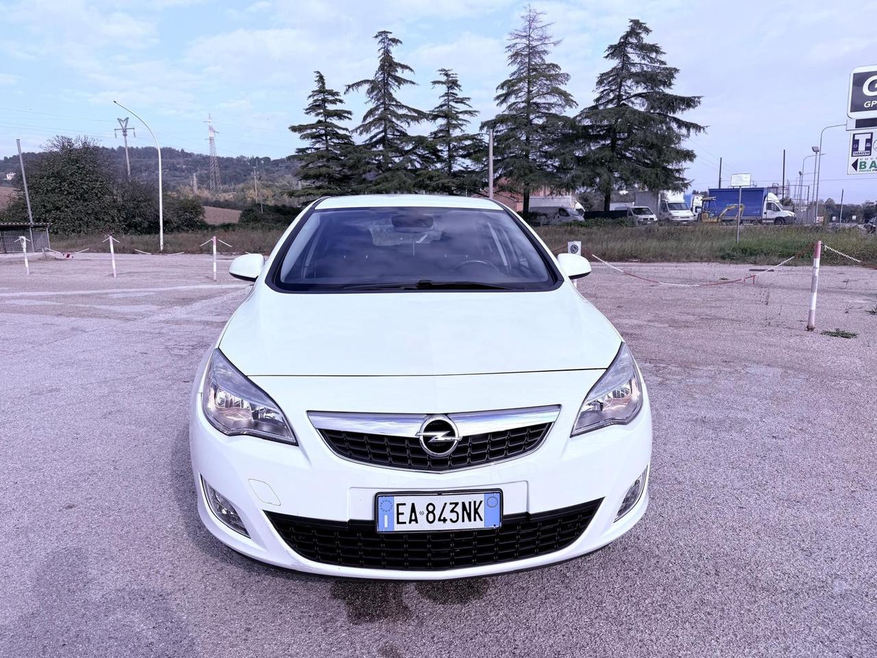 Opel Astra 1.7 CDTI 110CV 5 porte Ok neopatentati