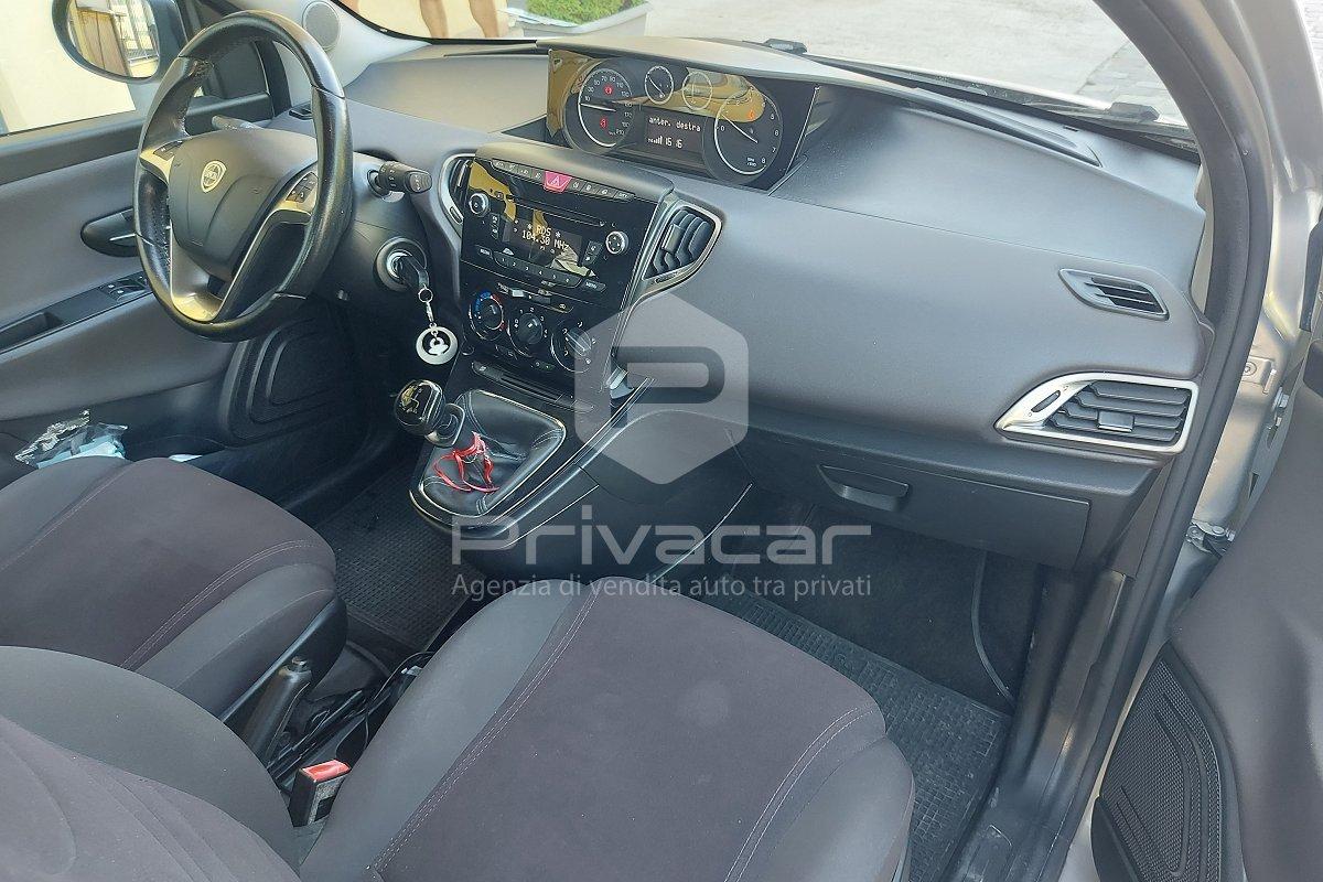 LANCIA Ypsilon 0.9 TwinAir 85 CV 5 porte Metano Ecochic Gold