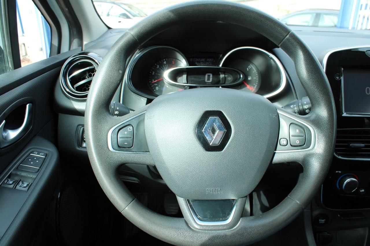 Renault Clio dCi 8V 75 CV 5 porte Duel