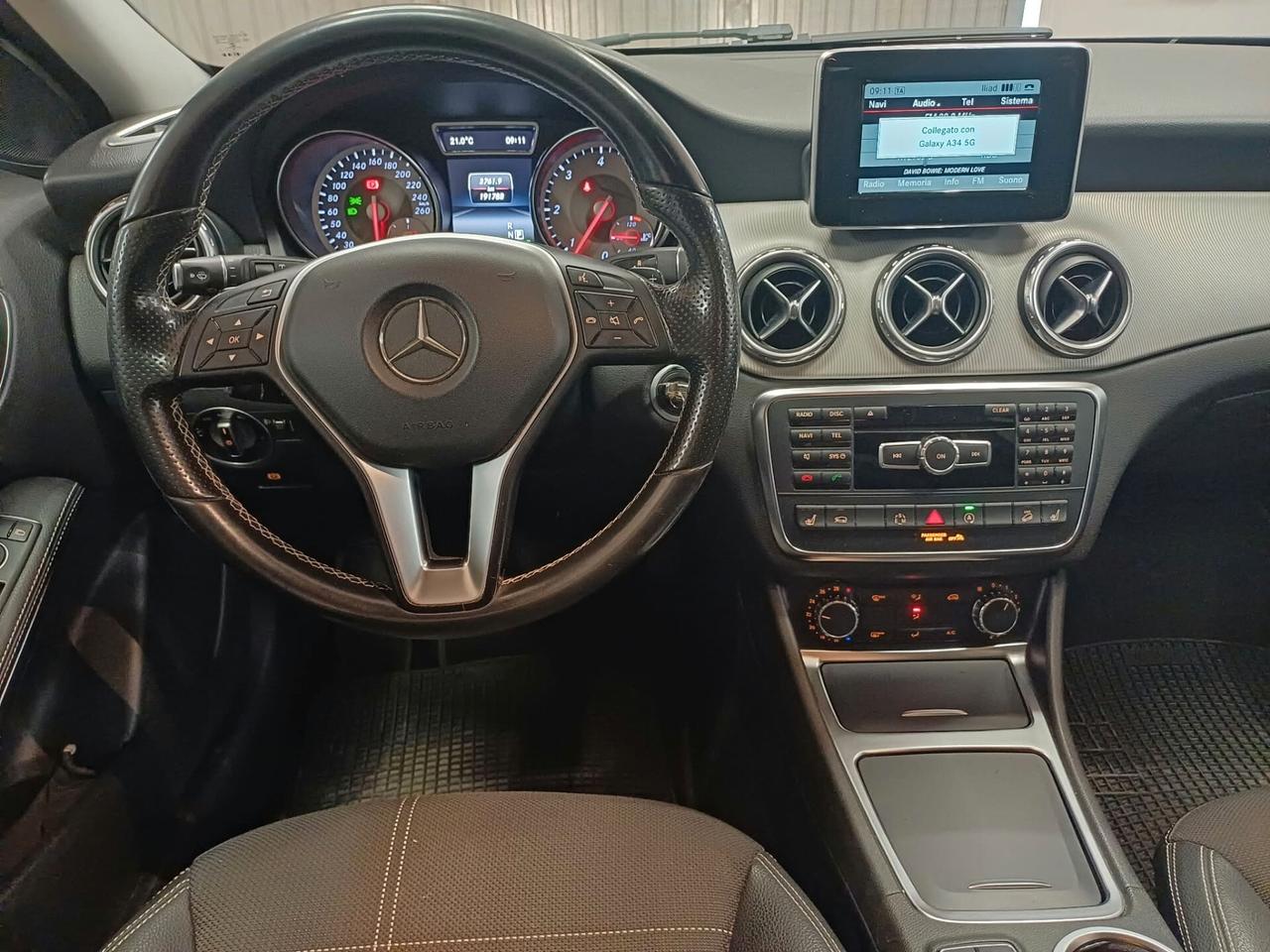 Mercedes-benz GLA 220 CDI Automatic 4Matic Sport