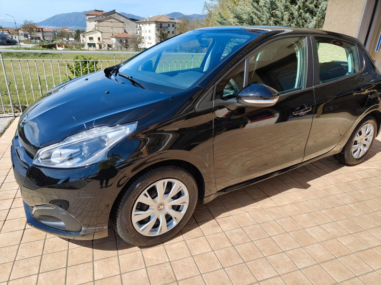 Peugeot 208 BlueHDi 100 S&S 5p. Mix