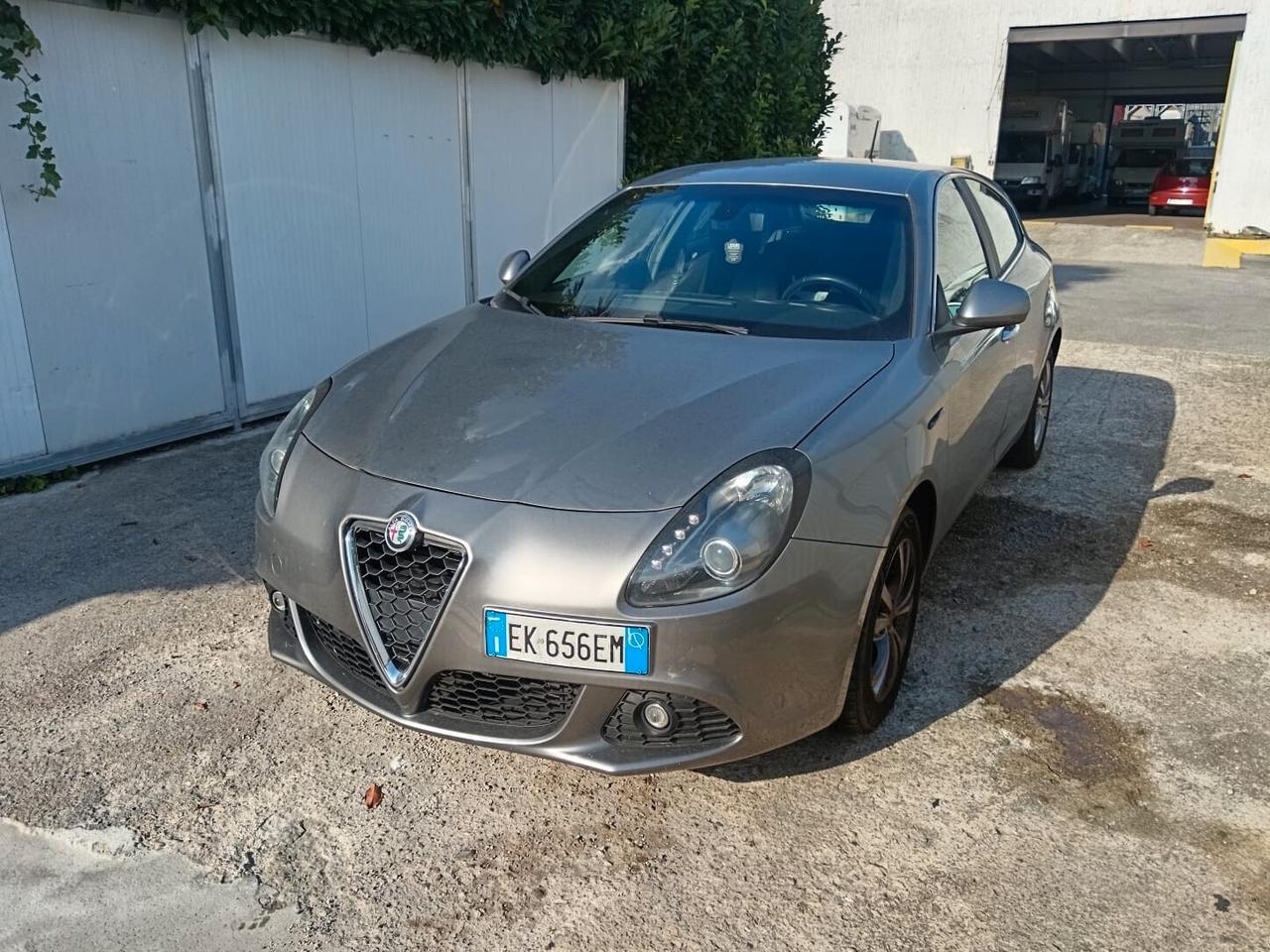 Alfa Romeo Giulietta 1.6 JTDm-2 105 CV Distinctive