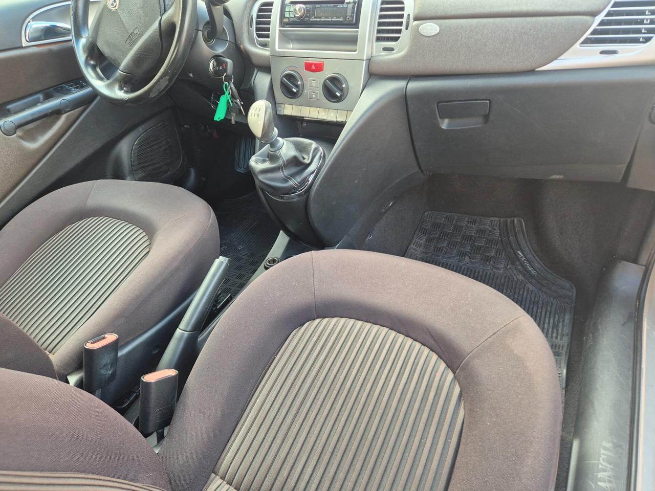 Lancia Ypsilon RESTAILING 1.4 GPL SUPER FULL 2010