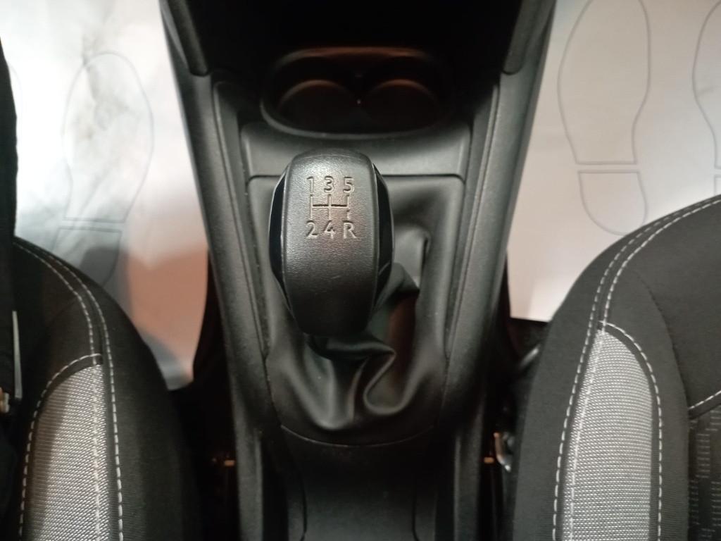 PEUGEOT 208 I 2015 - 208 1.2 puretech Active s&s 82cv 5p neopatentati