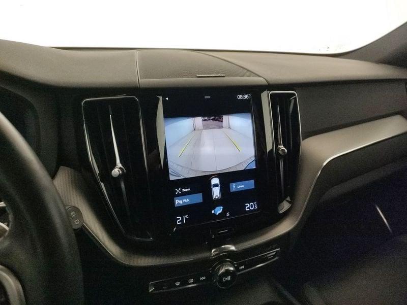 Volvo XC60 2.0 b4 R-design awd auto my20