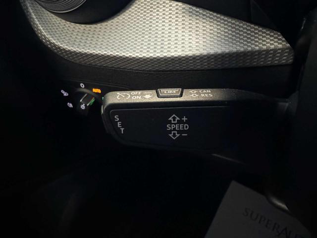 AUDI Q2 30 TFSI S line Edition "Km 1813"