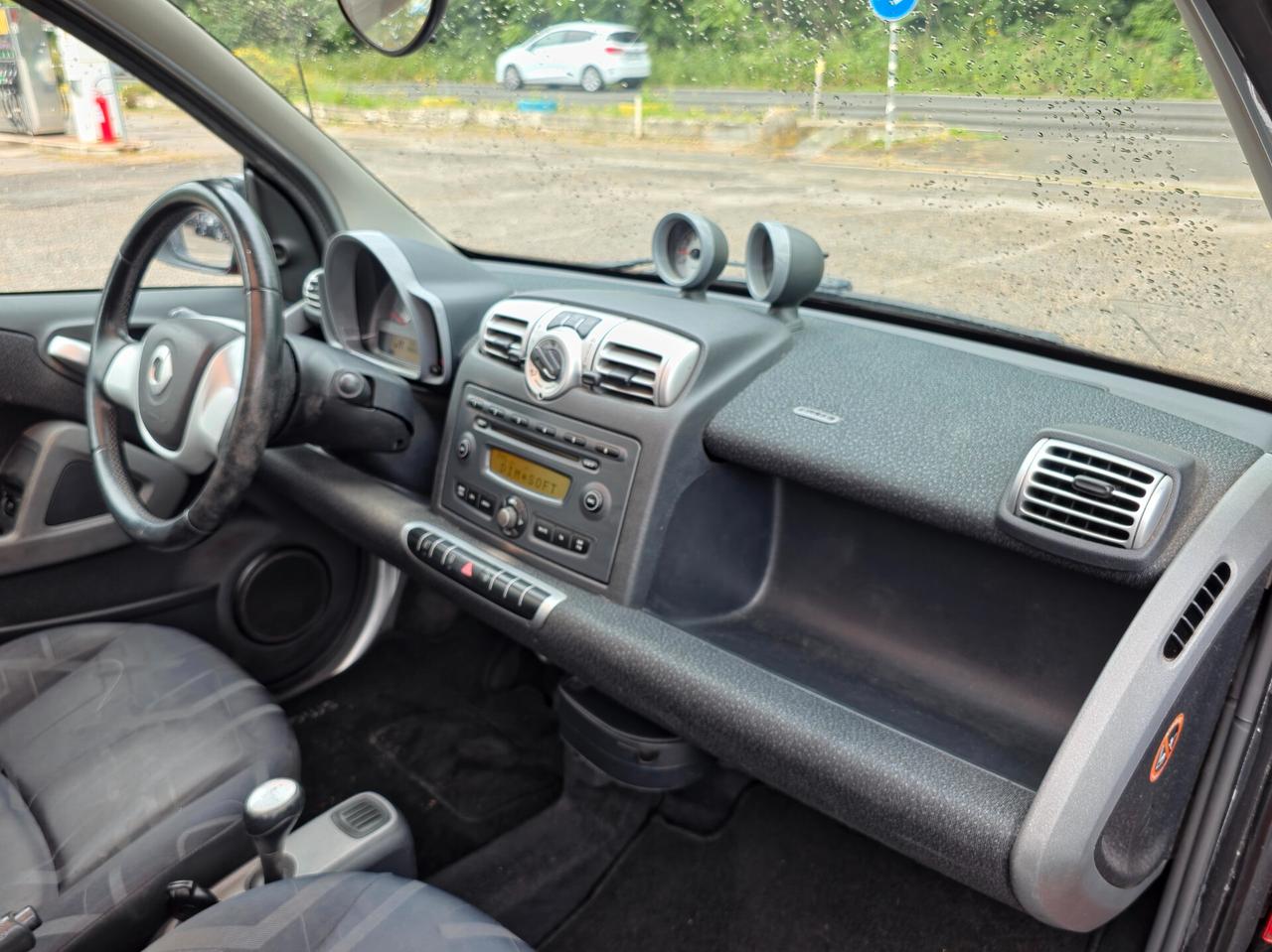 Smart ForTwo 1000 52 kW coupé limited one CV-71 2007-E4 Automatico NEO