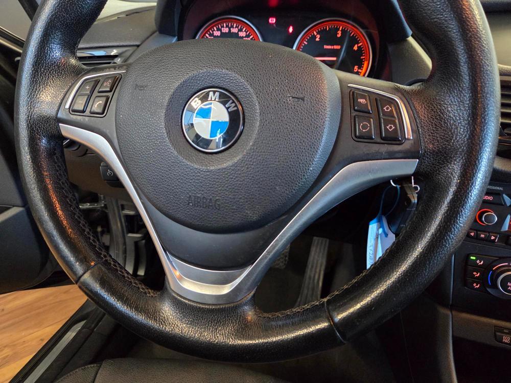 BMW X1 sdrive18d my12