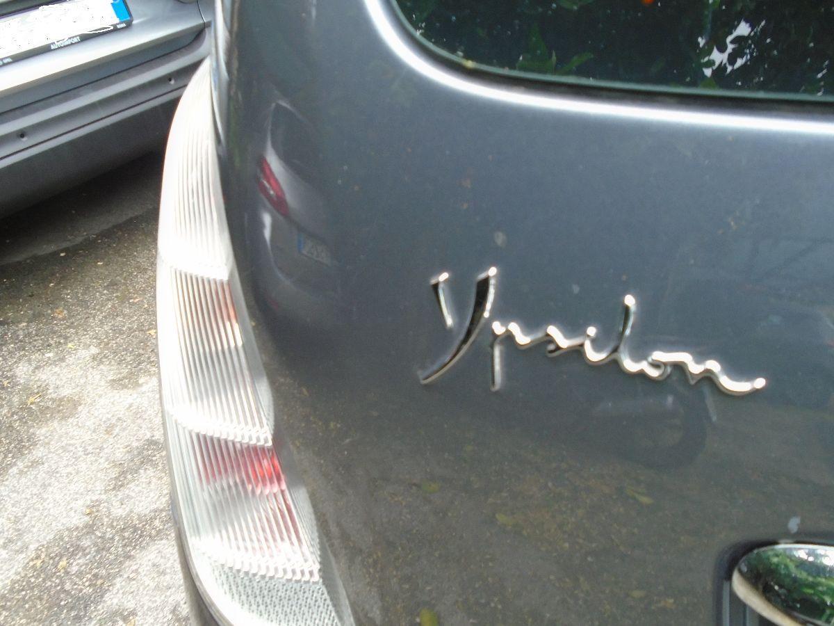 Ypsilon' 09 Argento 61000 KM OK NEOP. UNIPRO