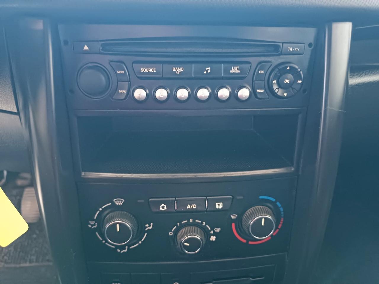 Peugeot 207 1.4 HDi 70CV FAP 5p. XS