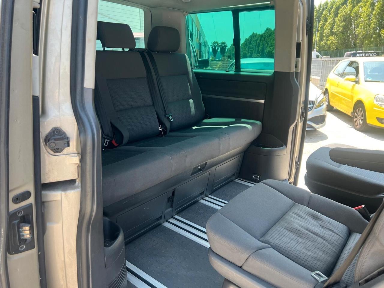 Volkswagen T5 MULTIVAN T5 CARROZZERIA NUOVA E MOTORE