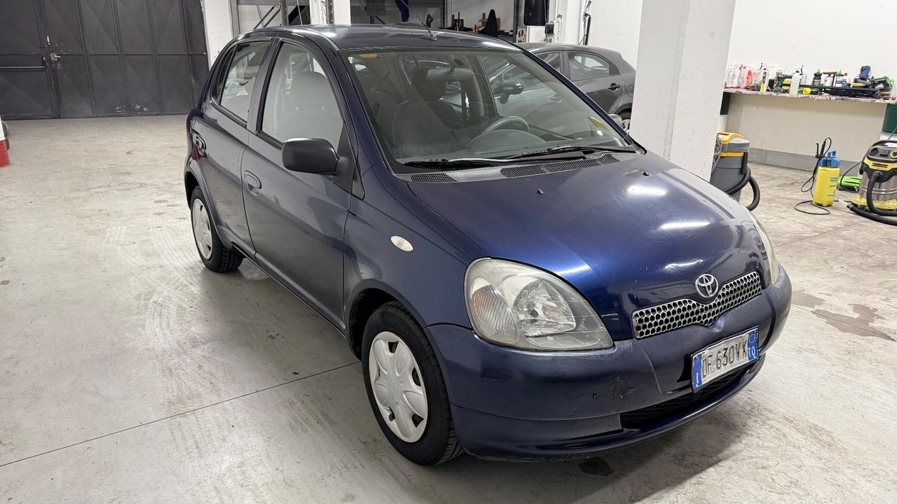 Toyota Yaris 1.0i 16V cat 5 porte