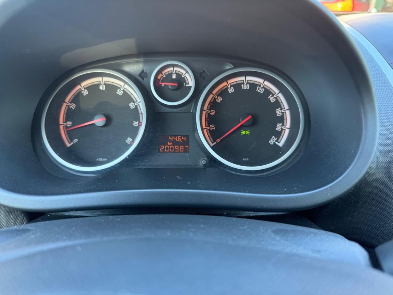 Opel Corsa 1.2 5 porte Cosmo neopatentati