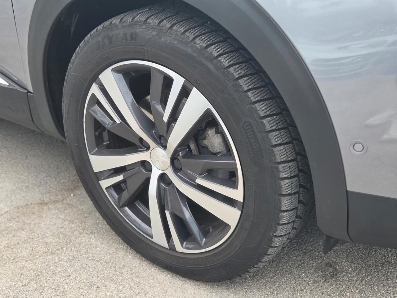 Peugeot 3008 BlueHDi 130 S&S EAT8 Allure