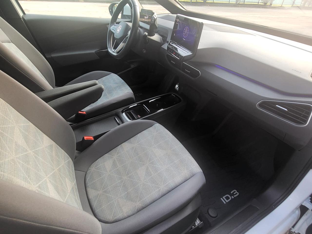 Volkswagen ID.3 ID.3 Life UNIPRO 27.000 KM