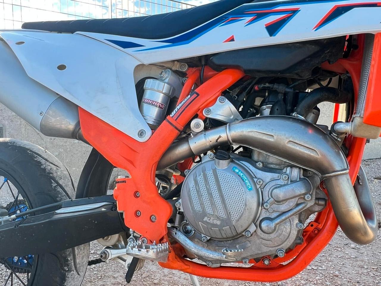 Ktm 450 SX-F tripla omologazione cross enduro motard