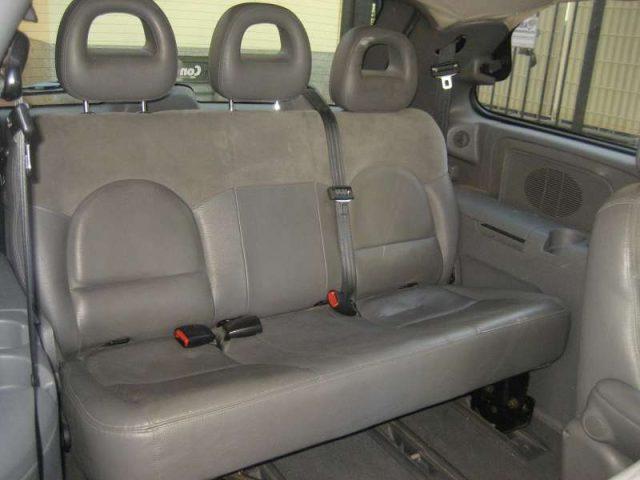 CHRYSLER Voyager 2.5 CRD KAT LX