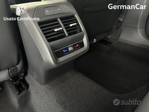 Volkswagen Passat 1.5 tsi ehybrid business 204cv d