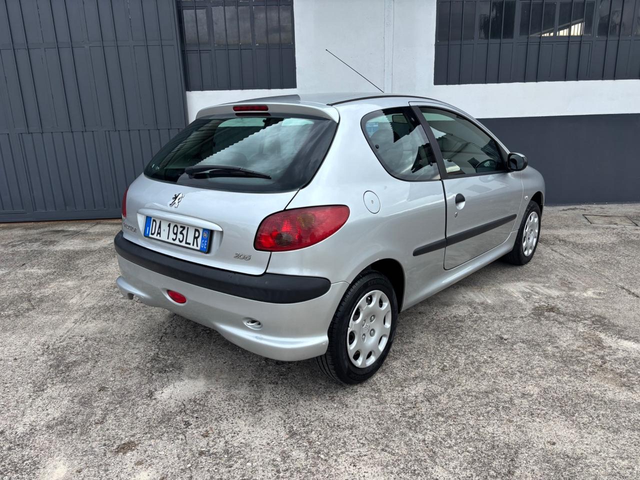 Peugeot 206 1.4 benzina. Neopatentati. Garanzia