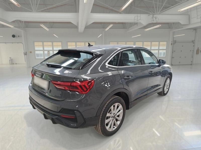 AUDI Q3 SPORTBACK 45 TFSI e S tronic Business Plus