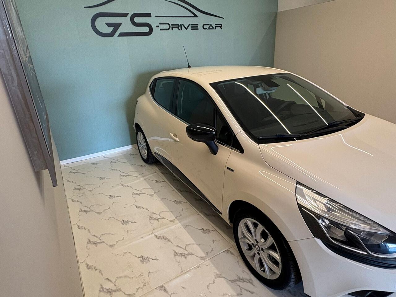 Renault Clio dCi 8V 90 CV EDC 5 porte Duel