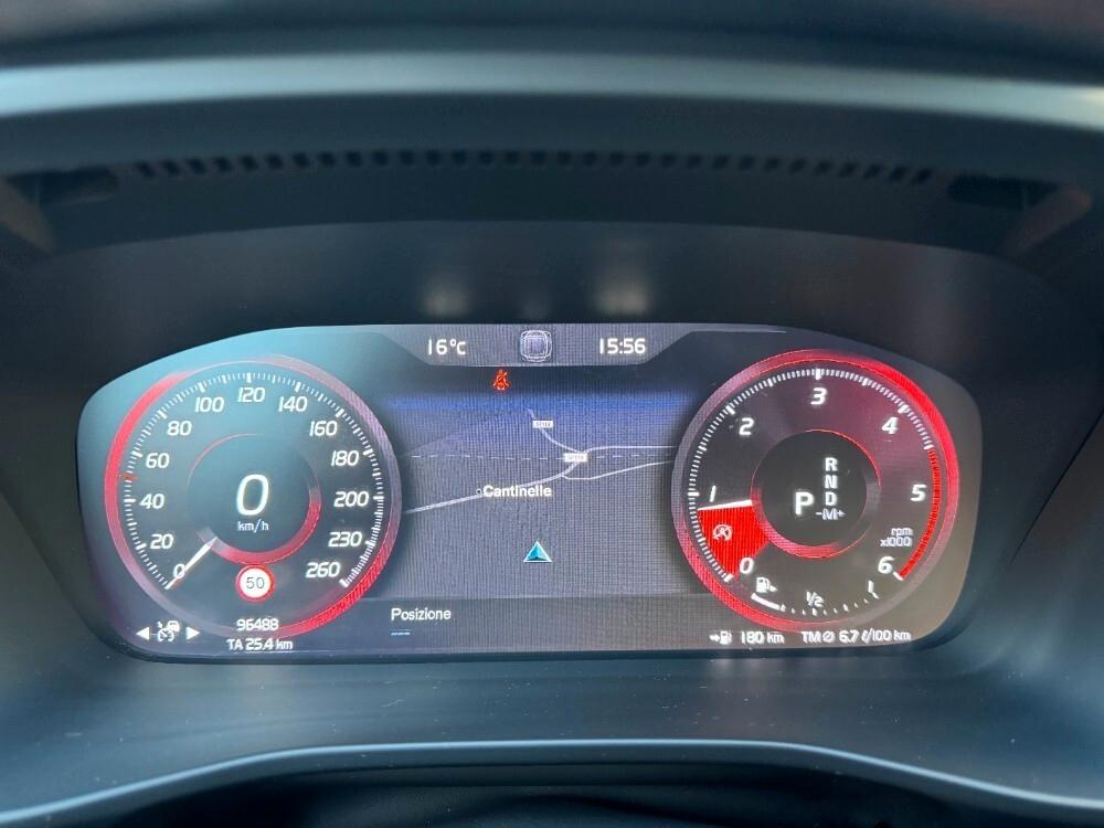 Volvo XC40 D3 AWD Geartronic Momentum